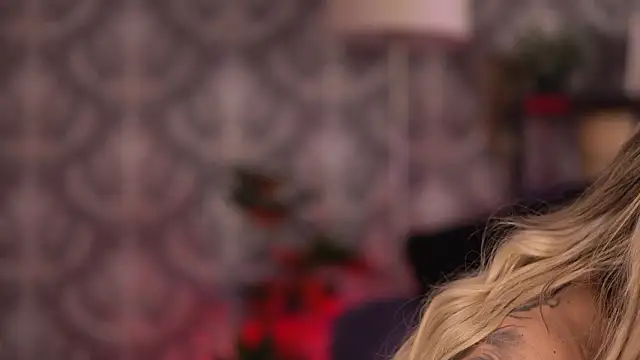 دردشة AlmaVelia الجنسية المباشرة