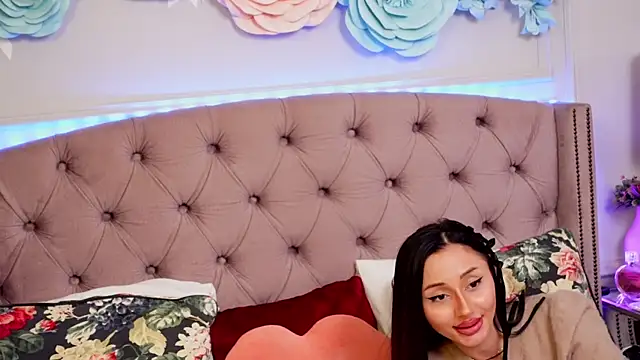 XXX chat uživo modela JenniferLovve