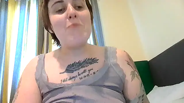 Chat XXX ao vivo de Tiara_XOX