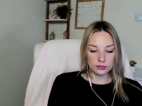 XXX chat uživo modela VelvetAngela