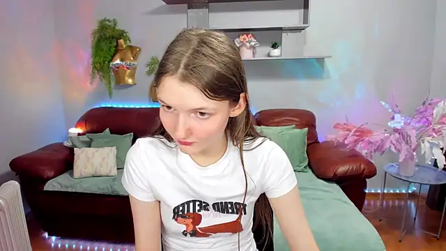 NikaRain Chat XXX in diretta