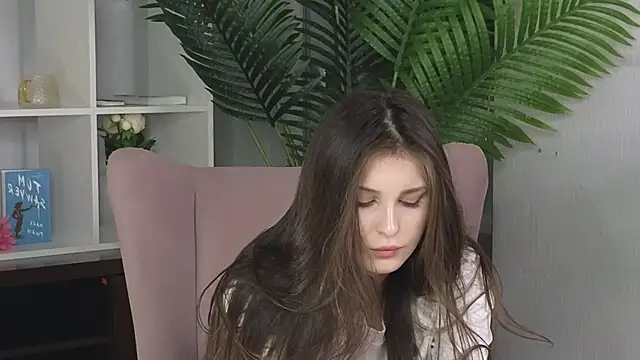 FloraOnstadのライブXXXチャット