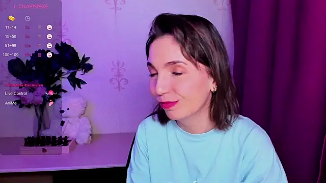 KindHazelHere_'s Live XXX Chat