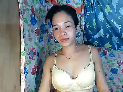 PinaySkinnyGirl's Live XXX Chat