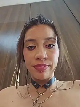 Rebeca_xs Adlı Modelin Canlı XXX Sohbeti