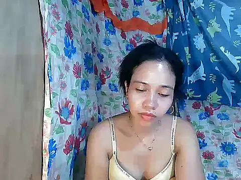 XXX chat uživo modela PinaySkinnyGirl