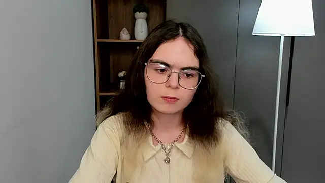 دردشة MyrlZangger الجنسية المباشرة