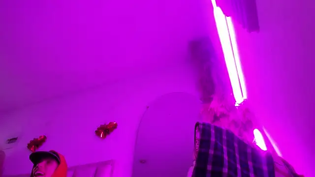 Chat +18 de Brenda_lot ao vivo