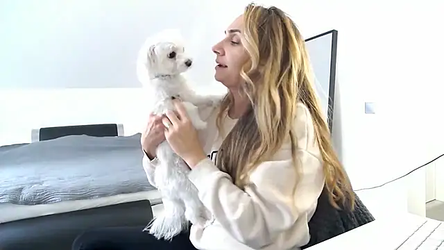 ArabianMalikah Adlı Modelin Canlı XXX Sohbeti