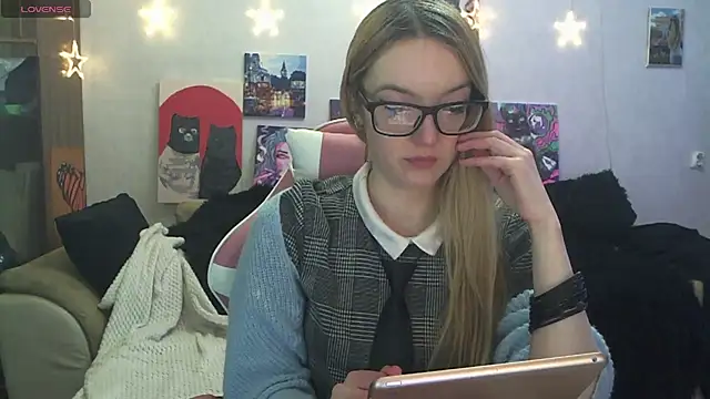 Chat +18 de SecretSophia ao vivo