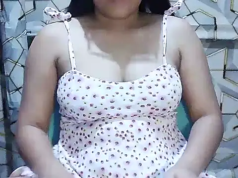 AsianHornyPussy69 Adlı Modelin Web Kamerası Şovu