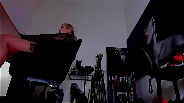 MistressDemi 现场XXX聊天