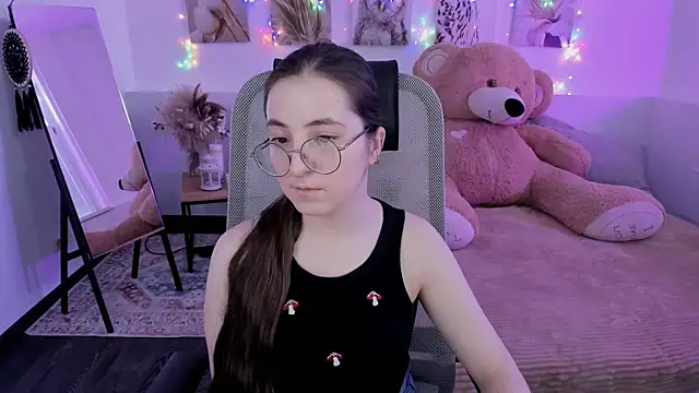 VirtuallVoyant's Live XXX Chat