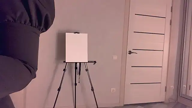 Fayalotyncute élő XXX-chatje