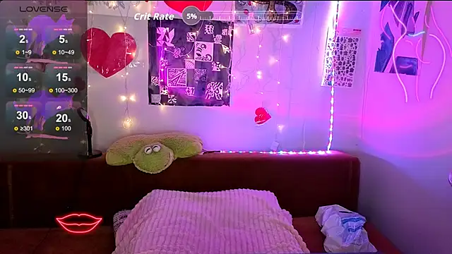 RachelPirce élő XXX-chatje