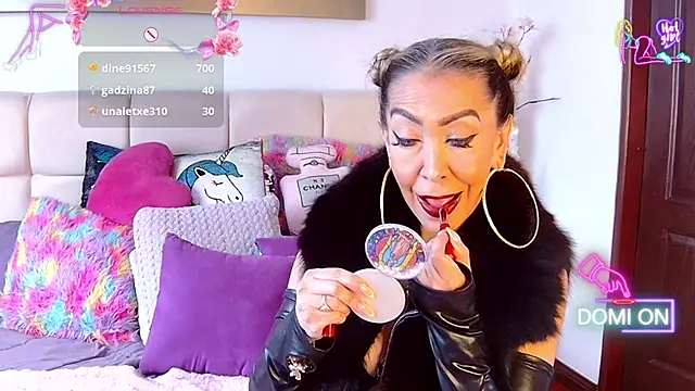 EvelinaGreyのライブXXXチャット