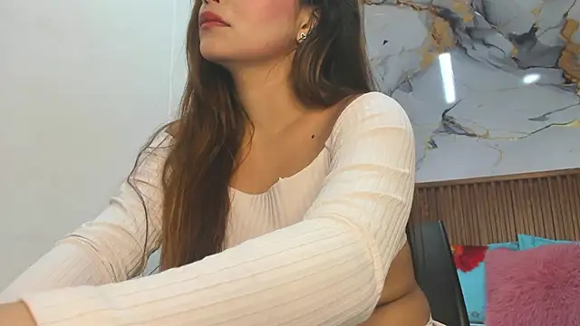 Chat +18 de Holly_22 ao vivo