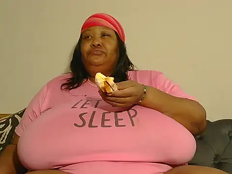 nancy111 Chat XXX in diretta