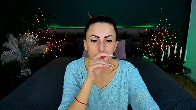 Rebecca_Diamond: онлайн-секс-чат