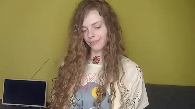 RayaNenlia Live XXX Chat