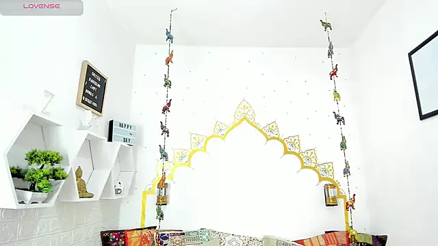 LadyNahir Adlı Modelin Canlı XXX Sohbeti