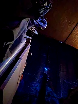 Živý XXX chat UncutHammer69