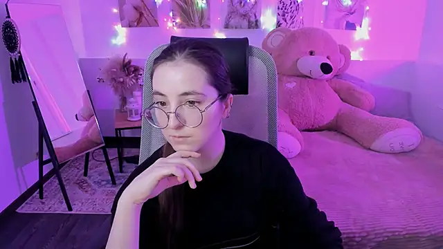 VirtuallVoyant 现场XXX聊天