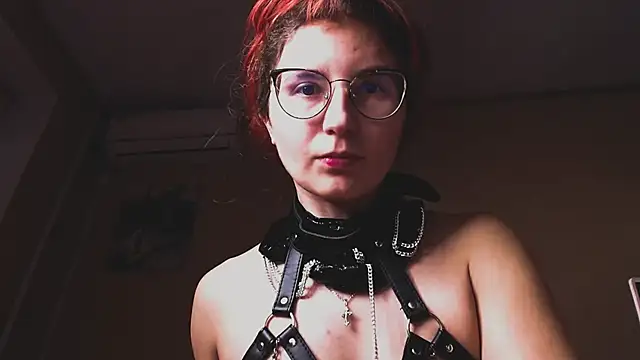 GloriaUpperLove Chat XXX live