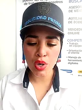 MAYE__13 Adlı Modelin Canlı XXX Sohbeti