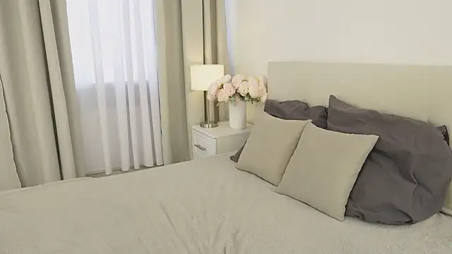 Онлайн чат XXX FiaMoor