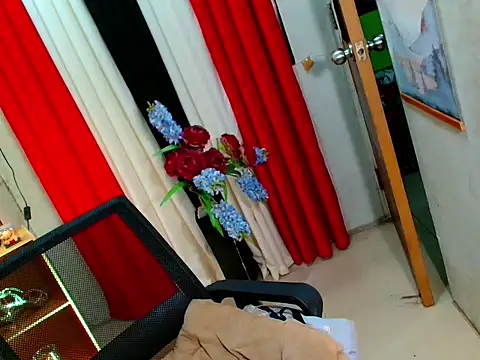 baby_kiraxx webkamerás műsora