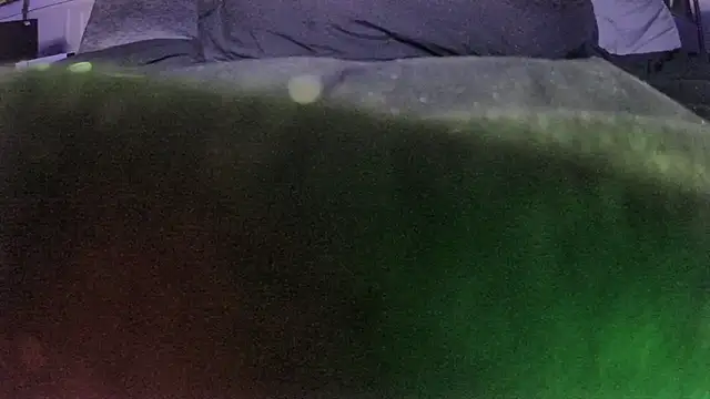 Tiggitytomociti webkamerás műsora