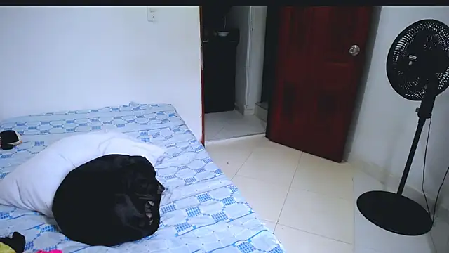 XXX chat uživo modela Hanny_9