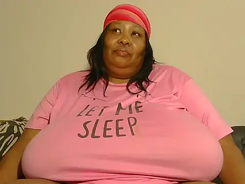 nancy111 Chat XXX in diretta