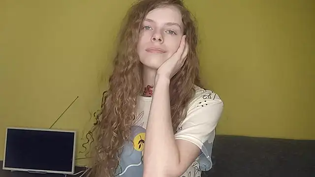 Chat +18 de RayaNenlia ao vivo