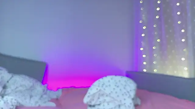 Chat +18 de lina_stones ao vivo