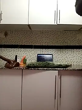 Bella045 Show Webcam