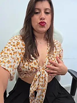 Chat +18 de GatitaXD27 ao vivo