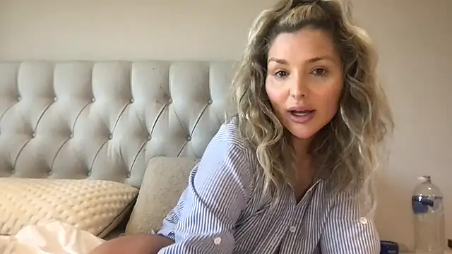 Chat +18 de Honey_Tate ao vivo