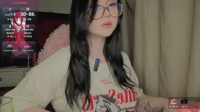 hornyprincess19 Adlı Modelin Canlı XXX Sohbeti