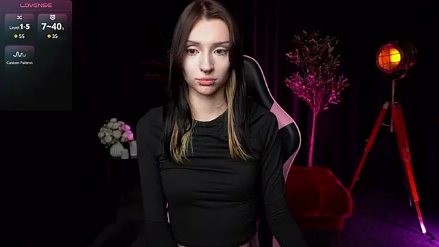 Chat +18 de Trix_Void ao vivo