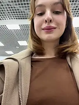 XXX chat uživo modela hani_obsessed