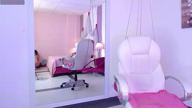 Chat +18 de Chloe014_ ao vivo