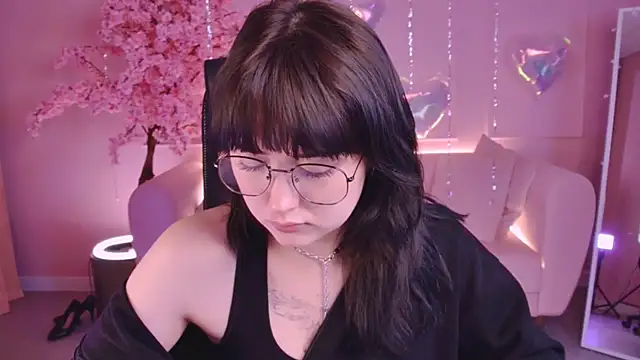 Chat +18 de annadoyle ao vivo