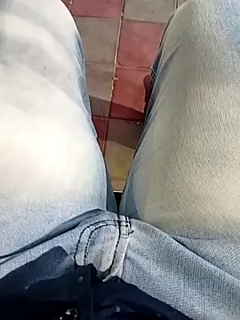 Horny-boyyyのライブXXXチャット