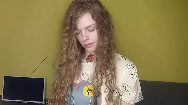 RayaNenlia: απευθείας συνομιλία ΧΧΧ