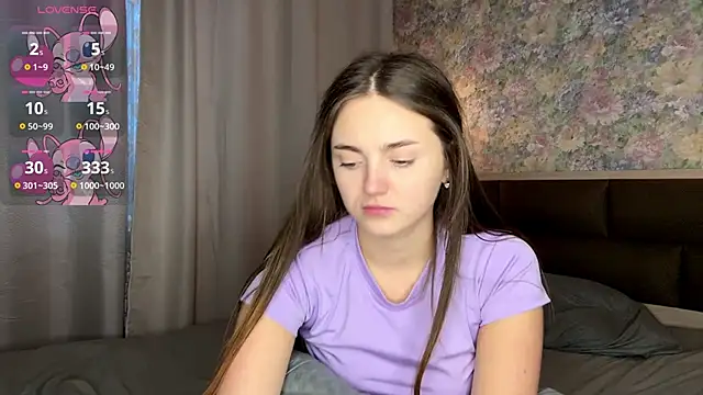 LoraDavi's Live XXX Chat