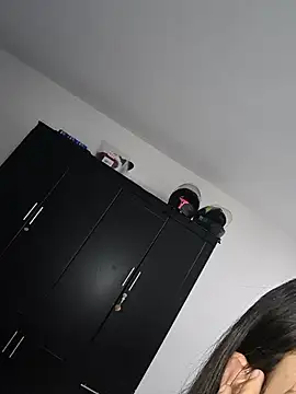 Lilitth_ লাইভ XXX চ্যাট