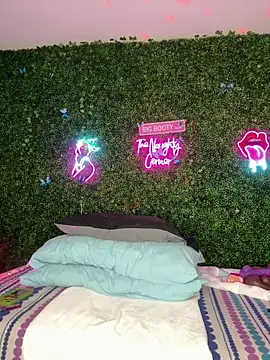 Pertunjukan Kamera Web RenaThickAss