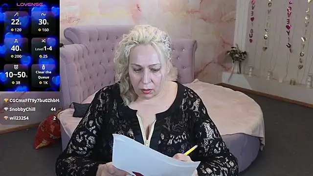 Chat +18 de Penelope_Pinky ao vivo